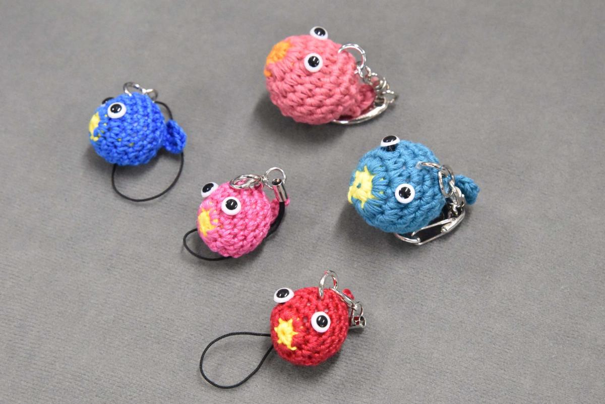 ヒロッタージュ電球ふぐチャーム(大小)