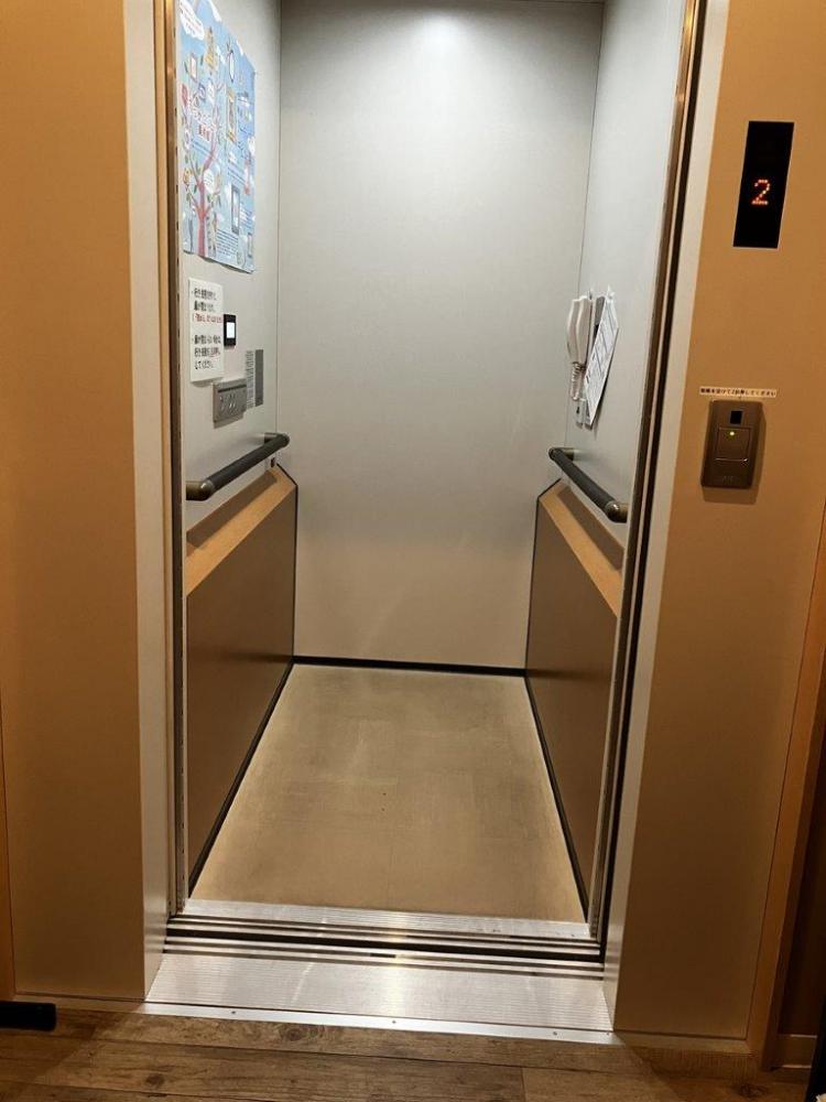 トキワ荘通り昭和レトロ館(昭和歴史文化記念館)車いす対応エレベーター