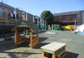 園庭1