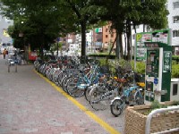 要町駅路上駐輪場・外観