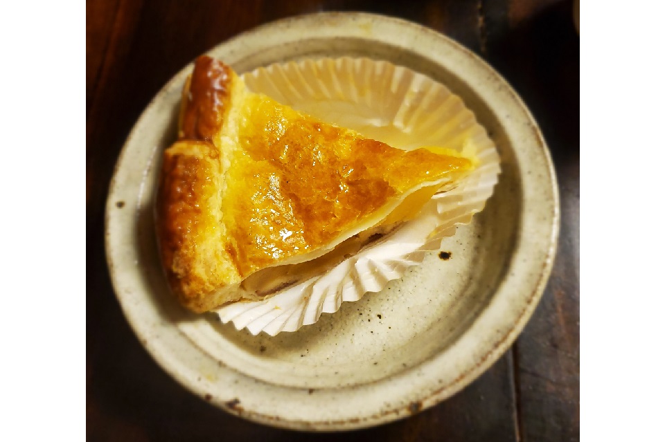 パン屋巡りミツワベーカリーアップルパイ