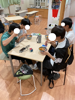 食堂2