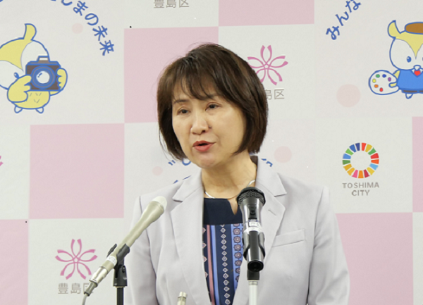 7月区長記者会見区長写真