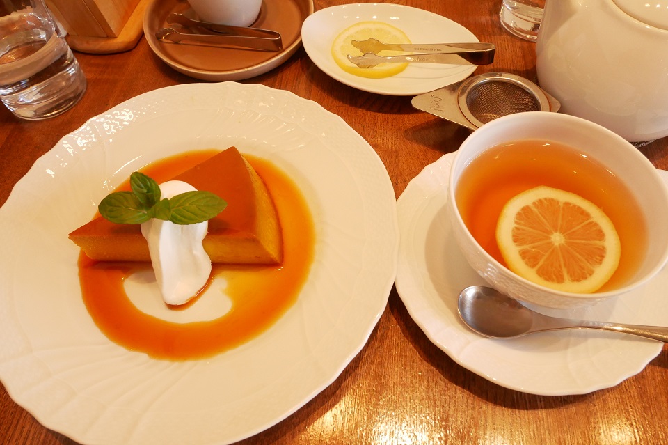 かぼちゃプリンと紅茶プリヤートナ