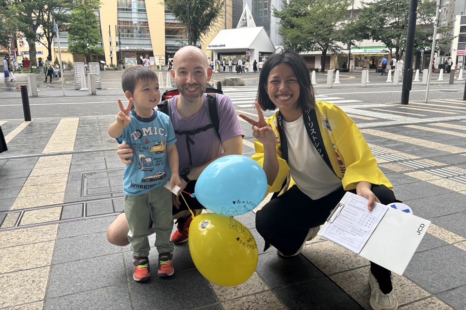 参加者とピース