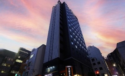 アパホテル〈池袋駅北口〉外観