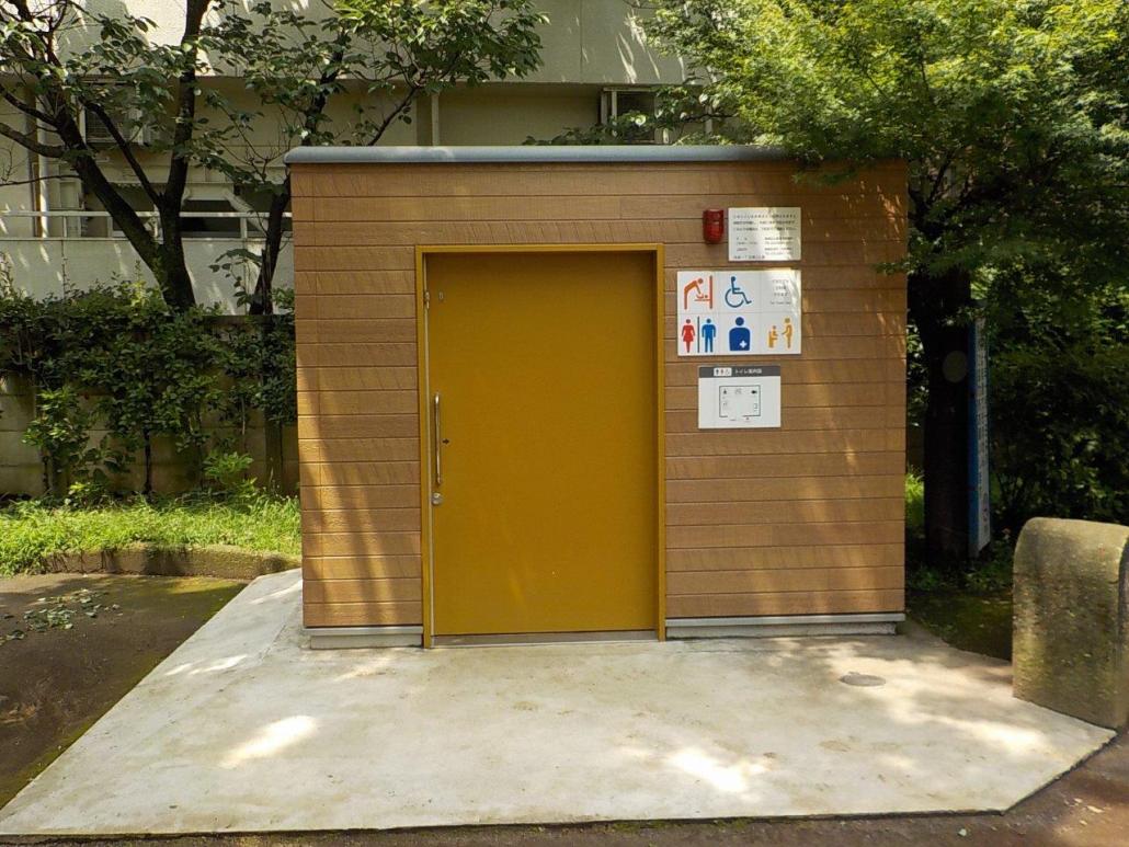 池袋一丁目第二公園バリアフリートイレ入口