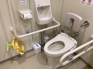 区民ひろば仰高バリアフリートイレ