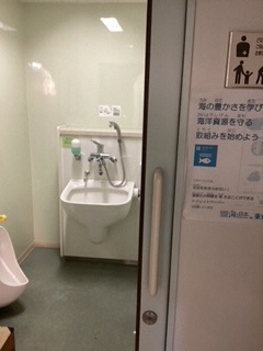 区民ひろば清和第二バリアフリートイレ入口