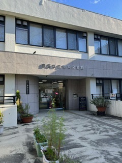 巣鴨図書館外観
