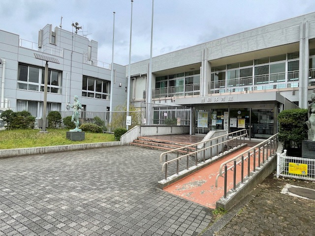 豊島体育館外観