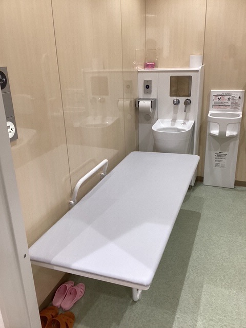 区民ひろばさくら第一バリアフリートイレ設備