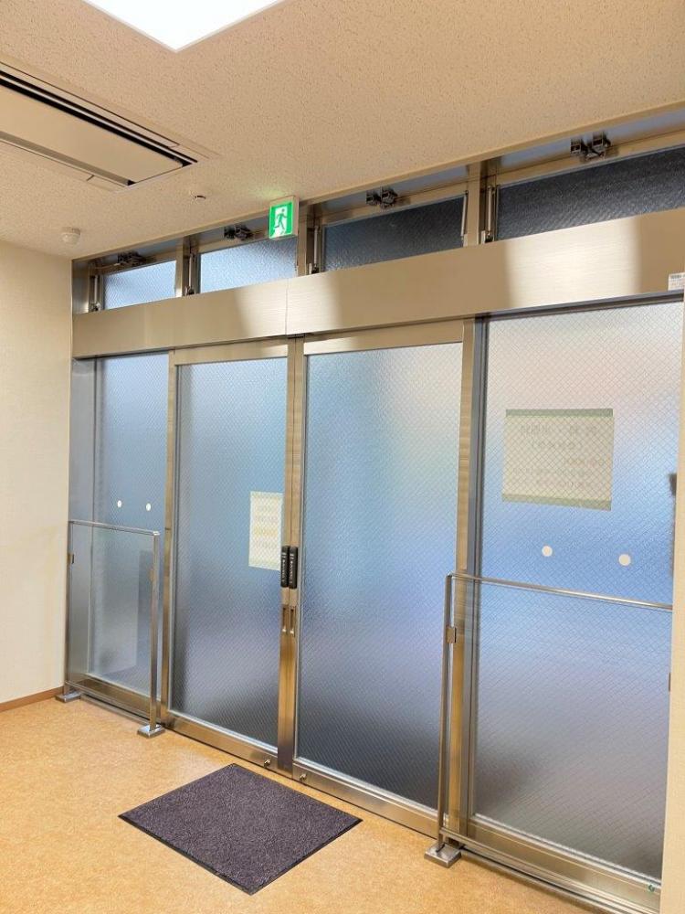 長崎休日診療所自動ドア