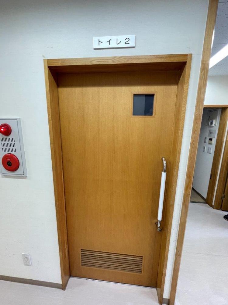 雑司が谷区民集会室バリアフリートイレ入口