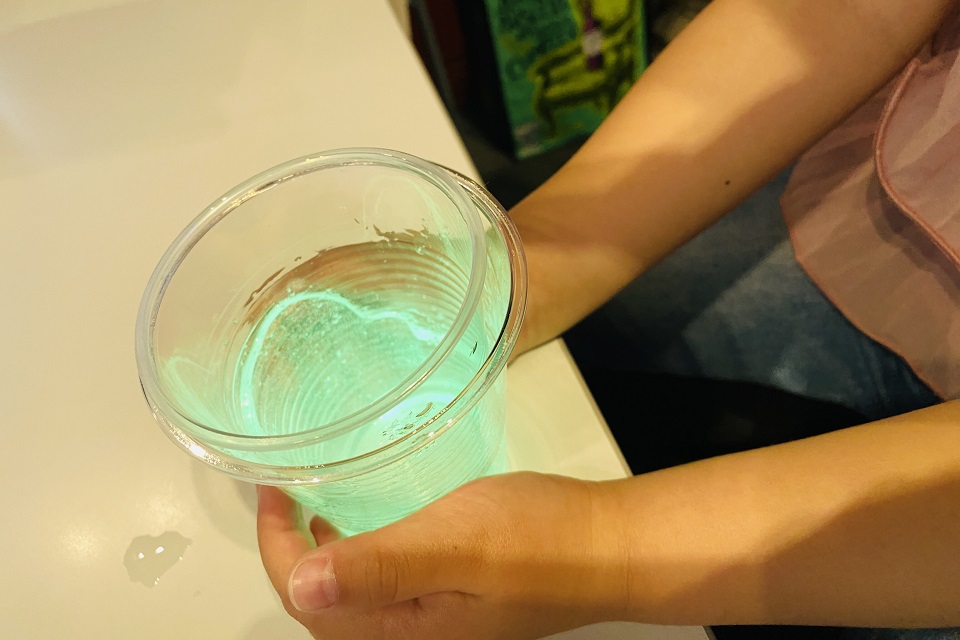 防災フェス光るスライム画像２