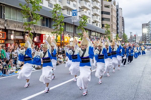 阿波踊り