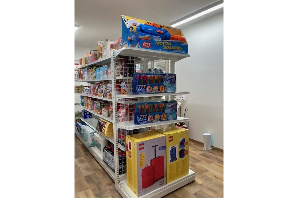 こすばりマート店内３水鉄砲