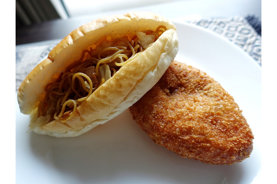 ベーカリーハラダの焼きそばパン