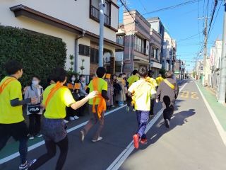 たすきリレーの様子