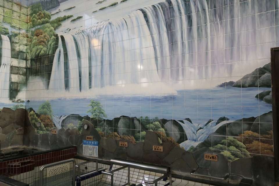 銭湯あずま 男湯のタイル壁画