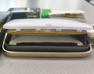 膨張した小型充電式電池