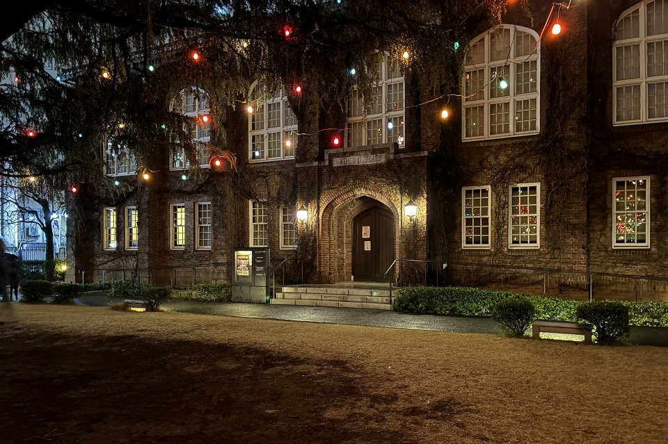 建物のイルミネーション