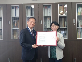 にしまるーむ調印式