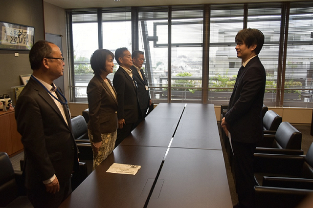 発令式の様子