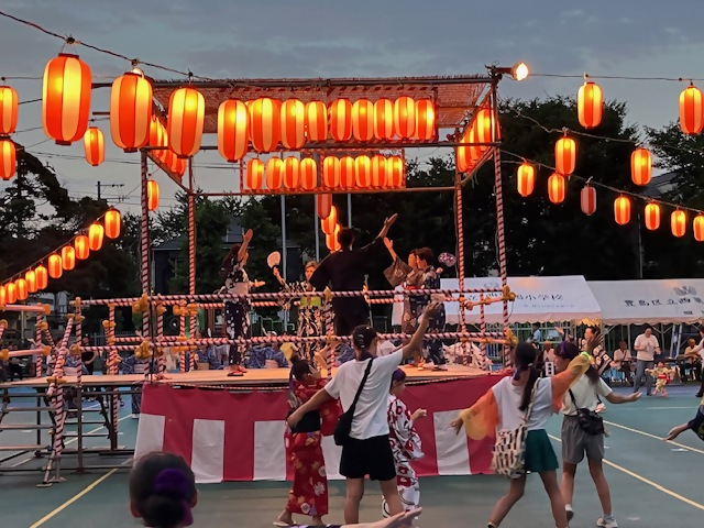 西巣鴨新田町会　盆踊りの様子