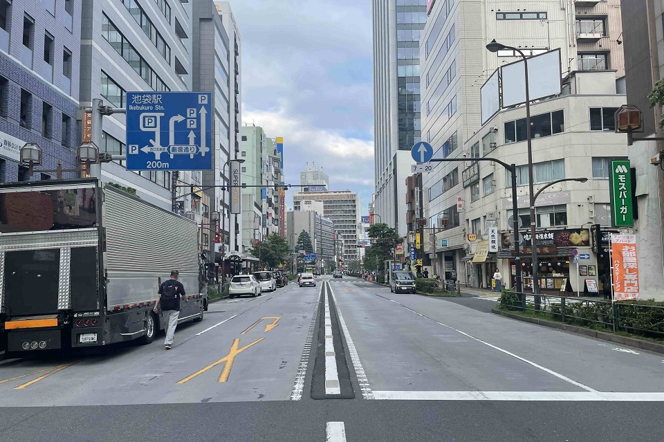 ふくろ祭り会場 アゼリア通り