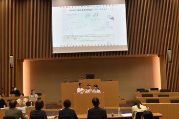 会議の子どもたちの様子
